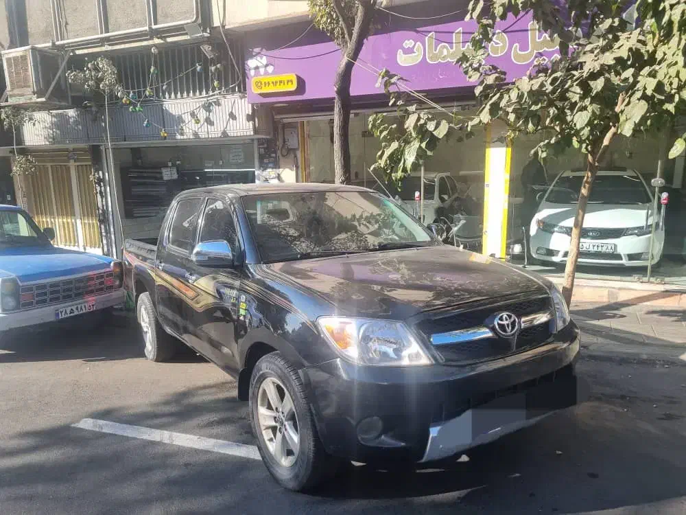 هایلوکس ۲۰۰۶|خودرو سواری و وانت|تهران, جمهوری|دیوار