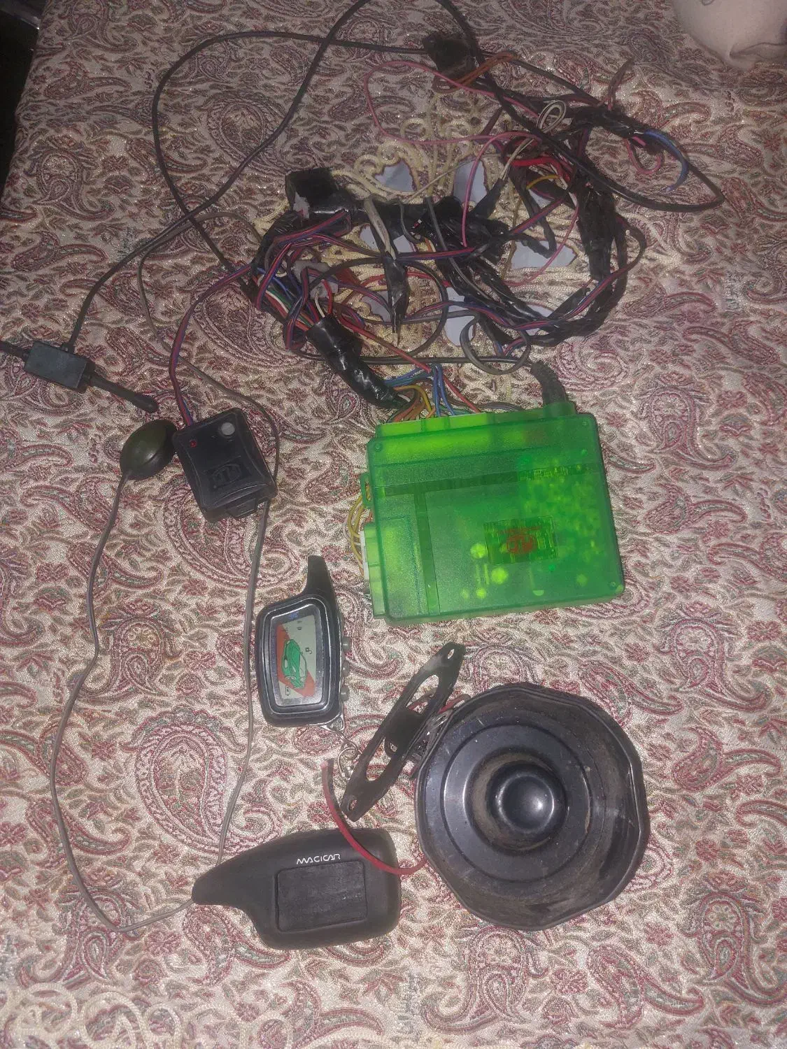 دزدگیر سالم سالم|قطعات یدکی و لوازم جانبی|یزد, |دیوار