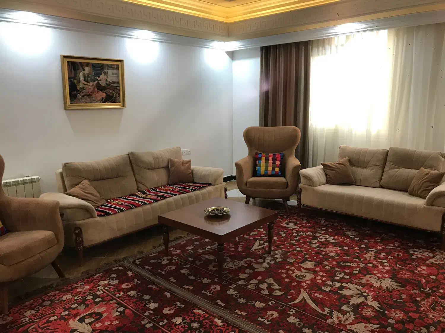 مبل ۷ نفره کاملا سالم با میز نهار خوری ۴ نفره|مبلمان خانگی و میز عسلی|ایلام, |دیوار