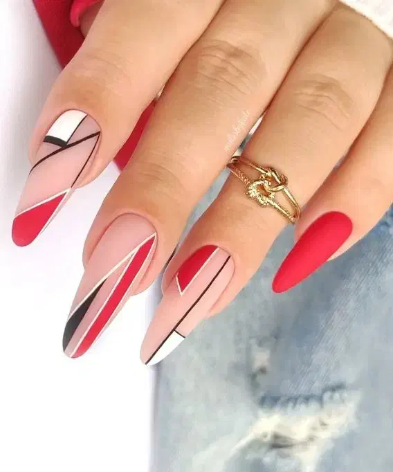 آموزش صفر تا صد ناخن در لاکانی با بهترین قیمت|خدمات آرایشگری و زیبایی|رشت, لاکانی|دیوار