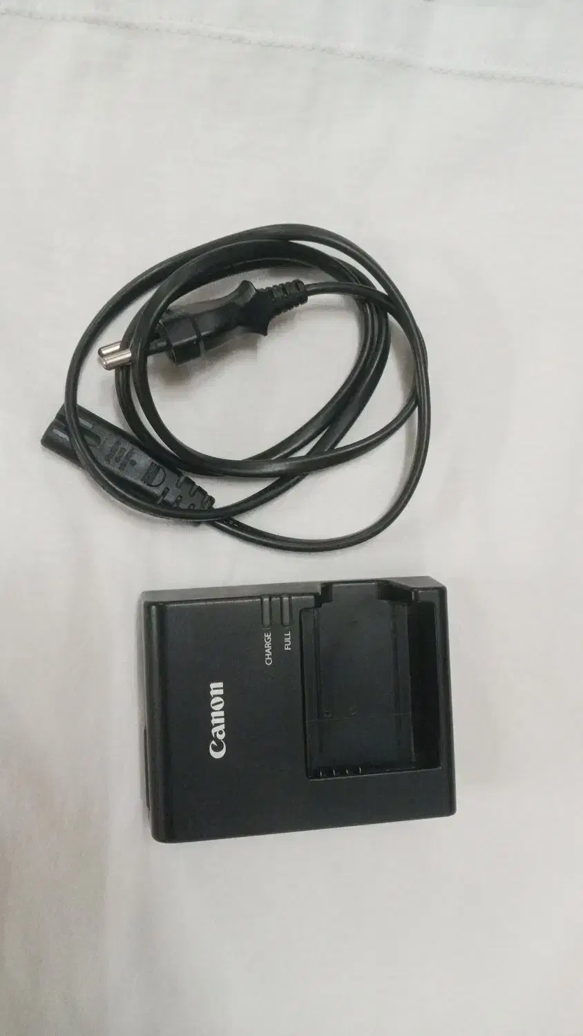 شارژر دوربین های canon|دوربین عکاسی و فیلم‌برداری|قم, کلهری|دیوار