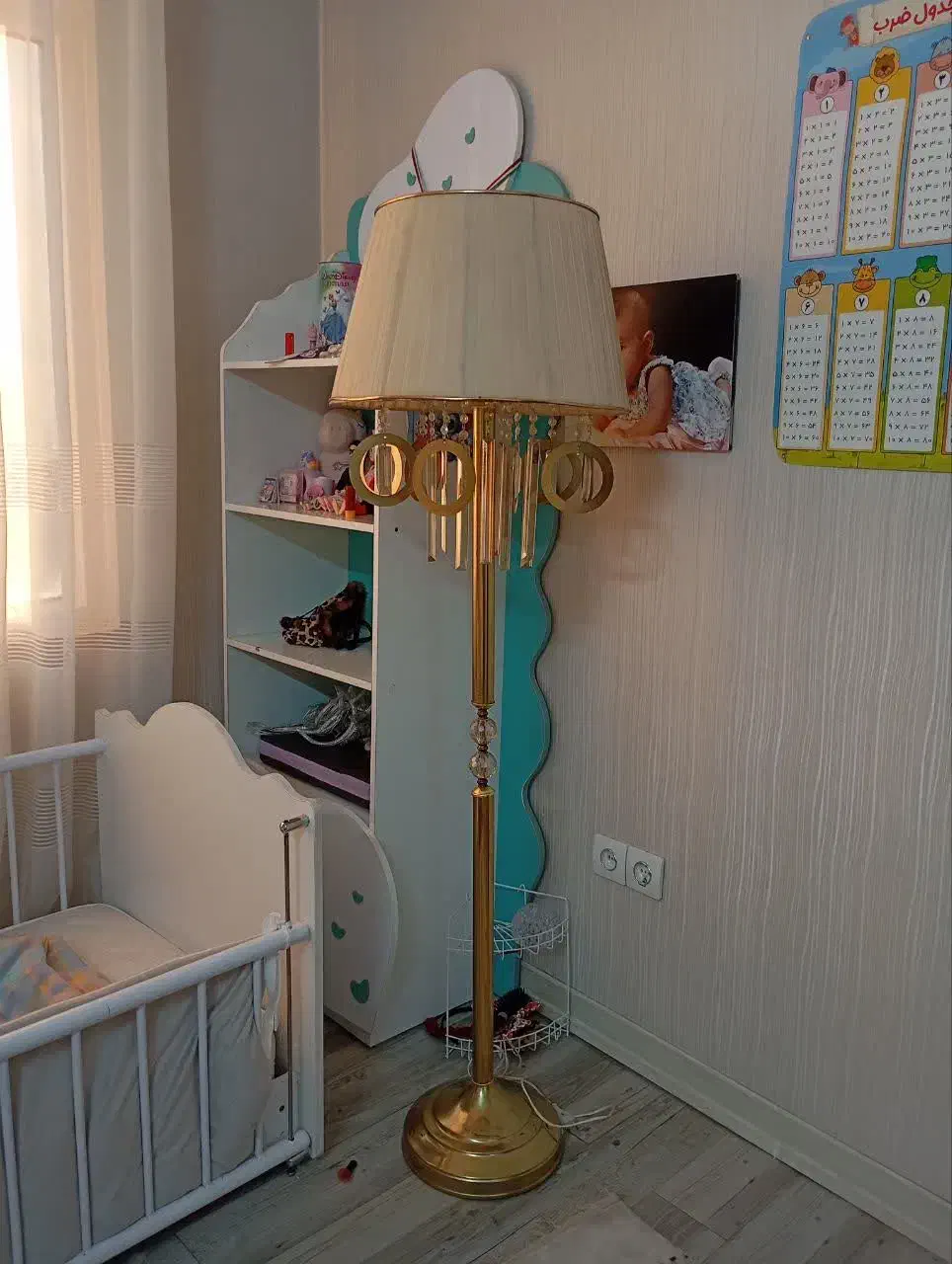 لوستر پایه|لوستر و چراغ آویز|مشهد, مشکینی (شهرک غرب)|دیوار