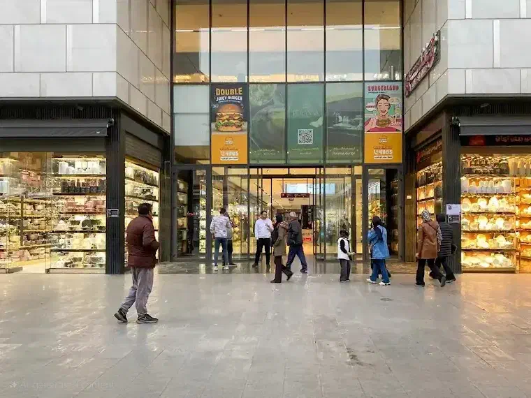 تعدادی نیروی خدماتی آقا نیازمندیم فوری فوری|استخدام سرایداری و نظافت|تهران, شوش (باغ آذری)|دیوار