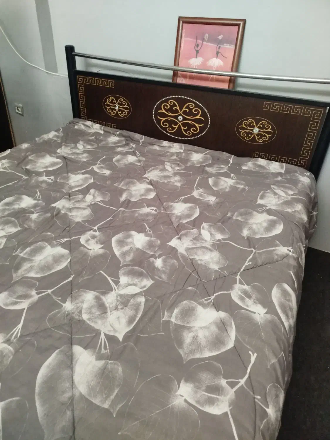 تخت دو نفره|تخت و سرویس خواب|بروجرد, |دیوار