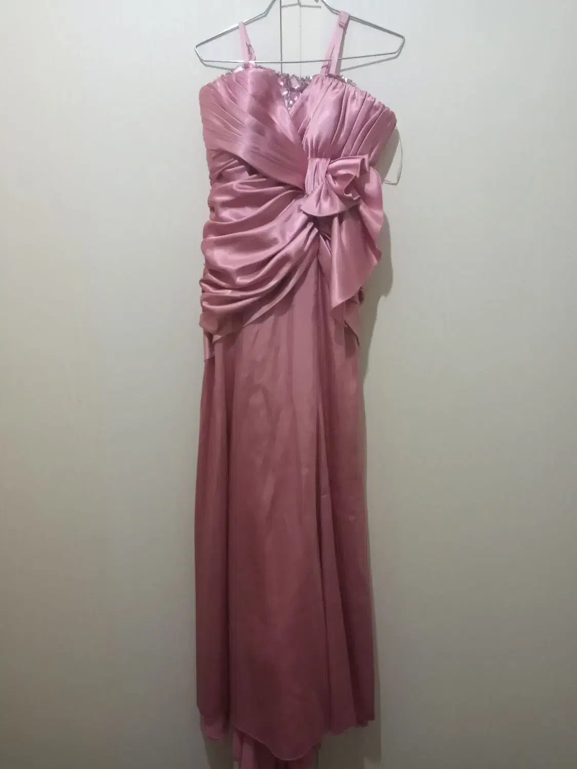 فوری فوری لباس مجلسی تن خوربسیارشیک|لباس|اسلام‌شهر, شهرک الهیه|دیوار