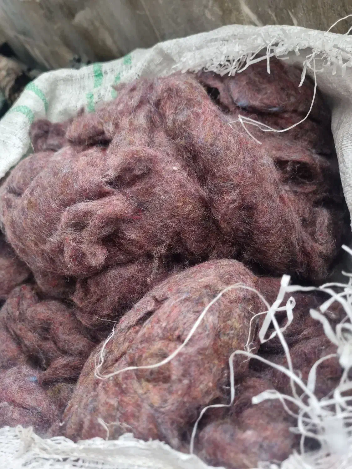 فروش مقداری پرز بالشت و تشک|رختخواب، بالش، پتو|گناباد, |دیوار