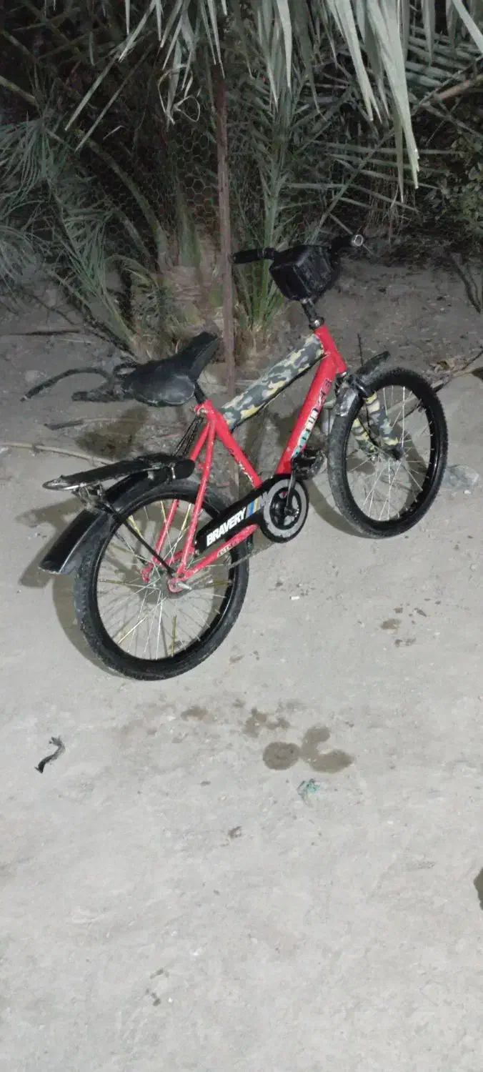 دوچرخه ۲۰درحد سفر ۲/۷۰۰|دوچرخه، اسکیت، اسکوتر|سیب و سوران, |دیوار