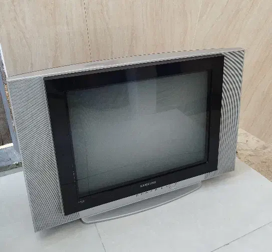 تلوزیون|تلویزیون و پروژکتور|مهربان, |دیوار