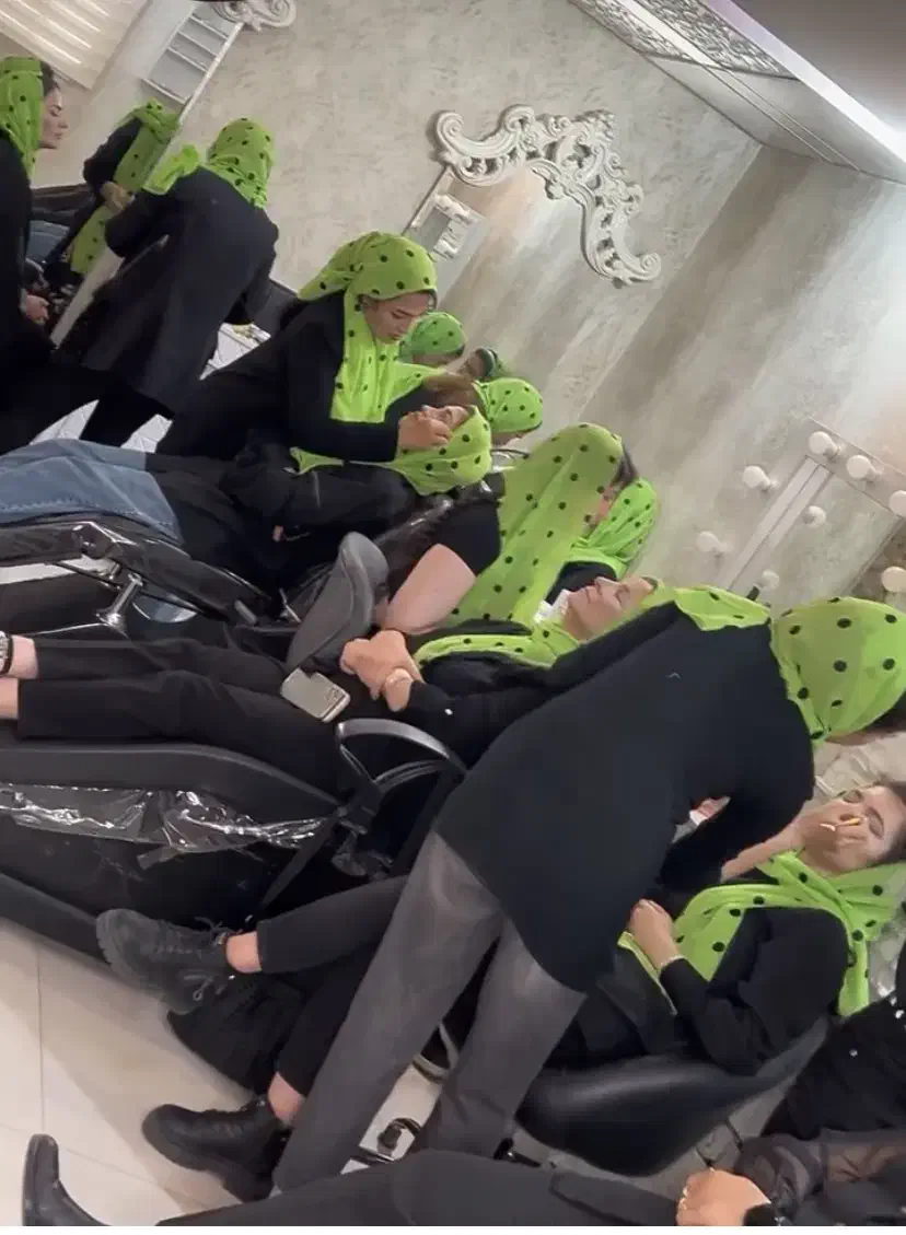 آموزشگاه آرایشگری آرایش و پیرایش با مدرک تضمینی|خدمات آرایشگری و زیبایی|کرج, گوهردشت|دیوار