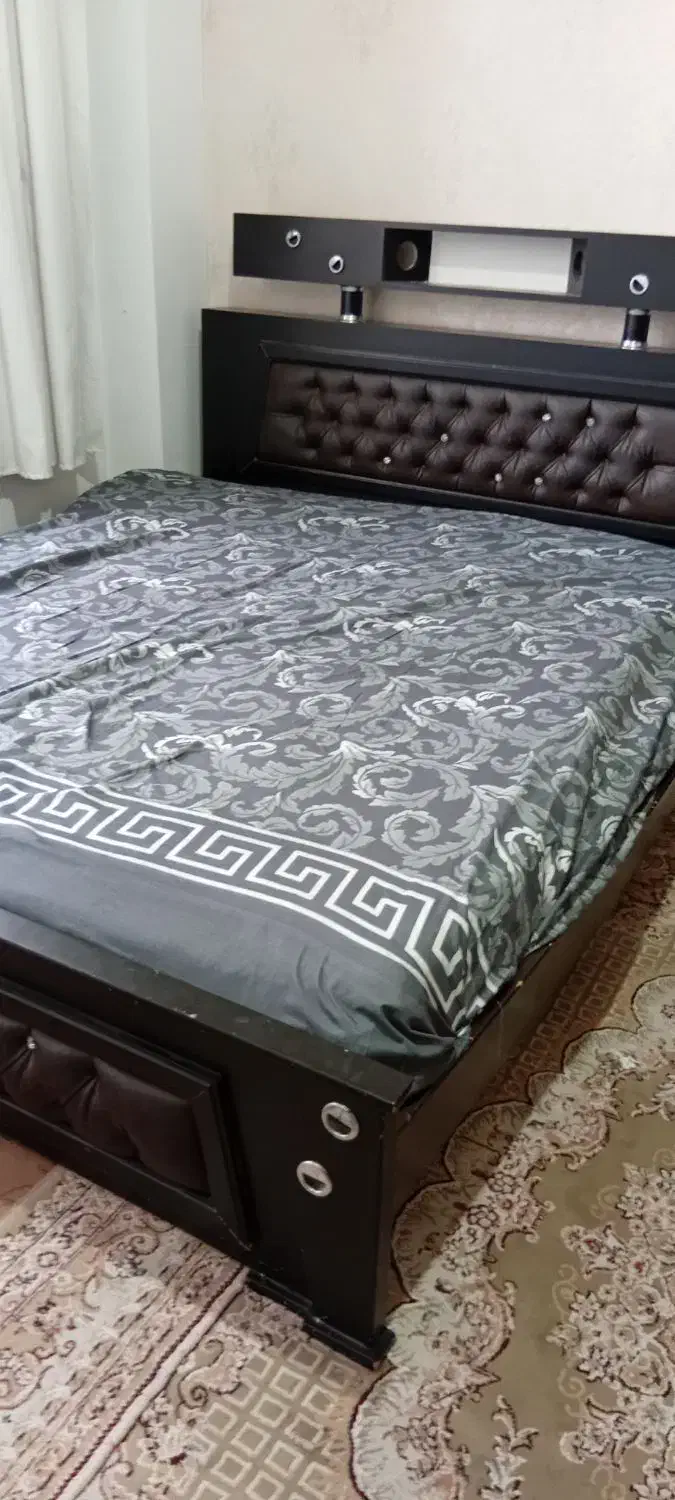 تخت خواب دونفره 160با تشک|تخت و سرویس خواب|تبریز, |دیوار