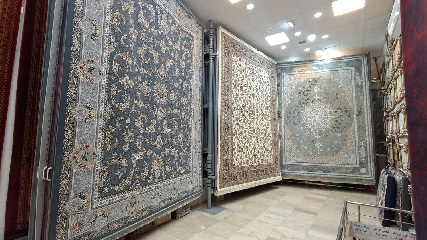 فرش افشان شاهانه کرم ۷۰۰ شانه نخ پنبه اکرولیک|فرش|مشهد, امیر|دیوار