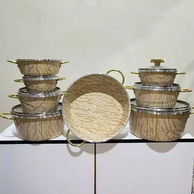 قابلمه و تابه|ظروف پخت‌وپز|سقز, |دیوار