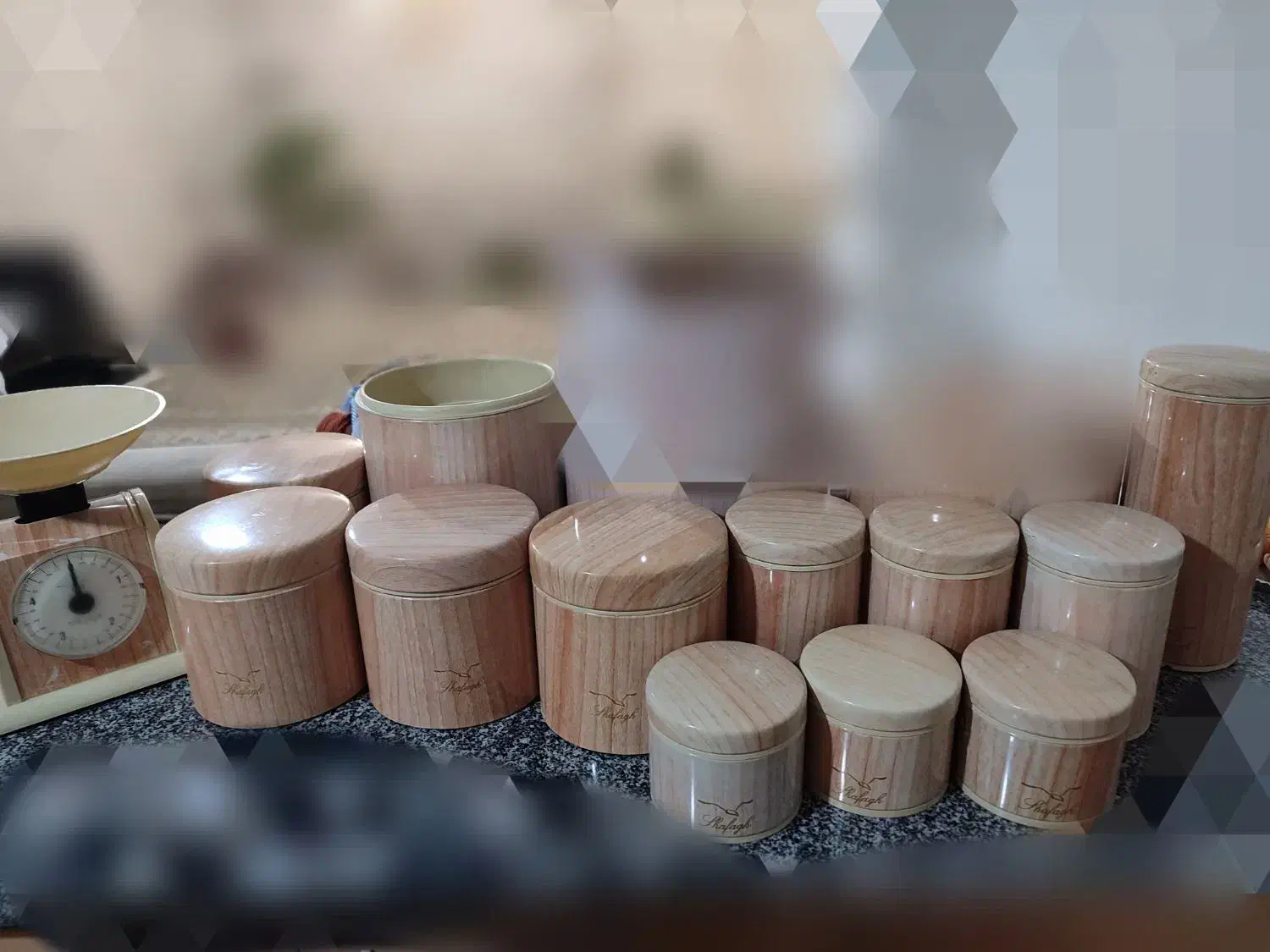 سرویس آشپزخانه ۱۲ پارچه|ظروف نگهدارنده، پلاستیکی، یکبارمصرف|مشکیندشت, |دیوار