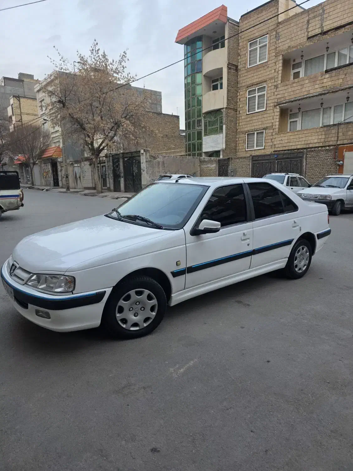 پژو پارس مدل ۱۴۰۰ بیرنگ|خودرو سواری و وانت|مشهد, انقلاب|دیوار