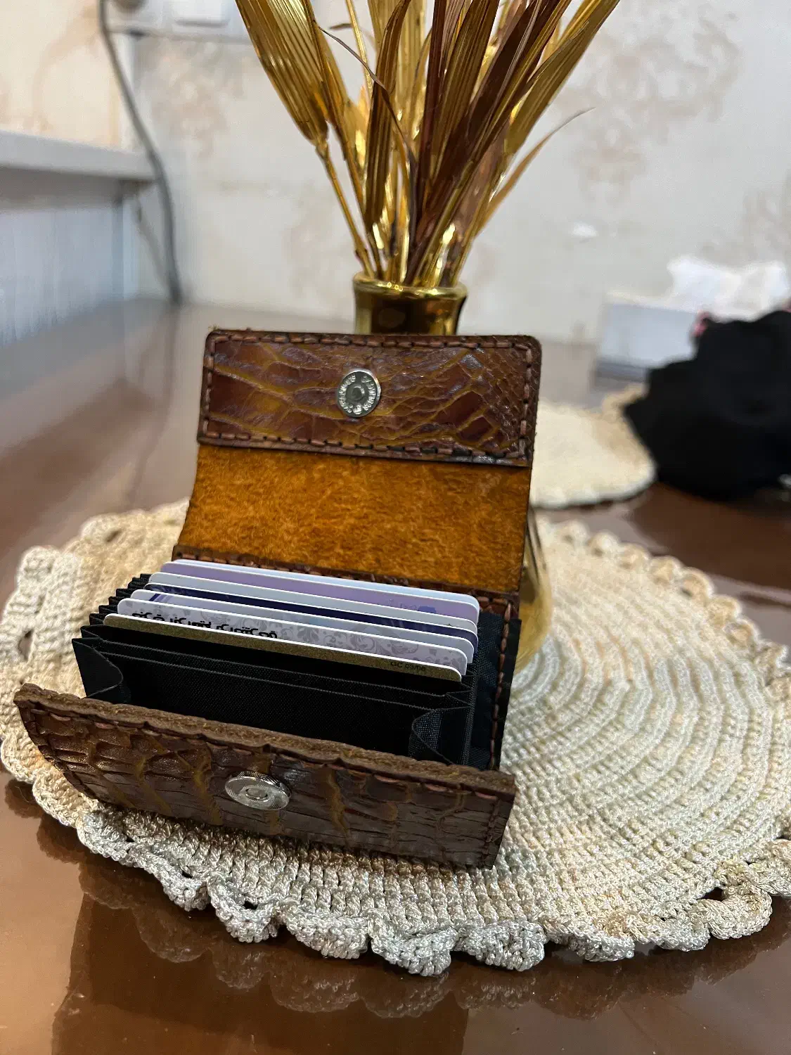 جا کارتی چرم|کیف، کفش، کمربند|قدس, شهر‌قدس|دیوار