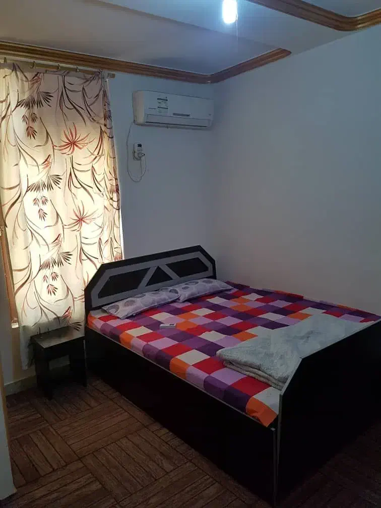 واحد مبله یک خواب روزانه.ساعتی داماهی|اجارهٔ کوتاه‌مدت آپارتمان و سوئیت|بندرعباس, |دیوار