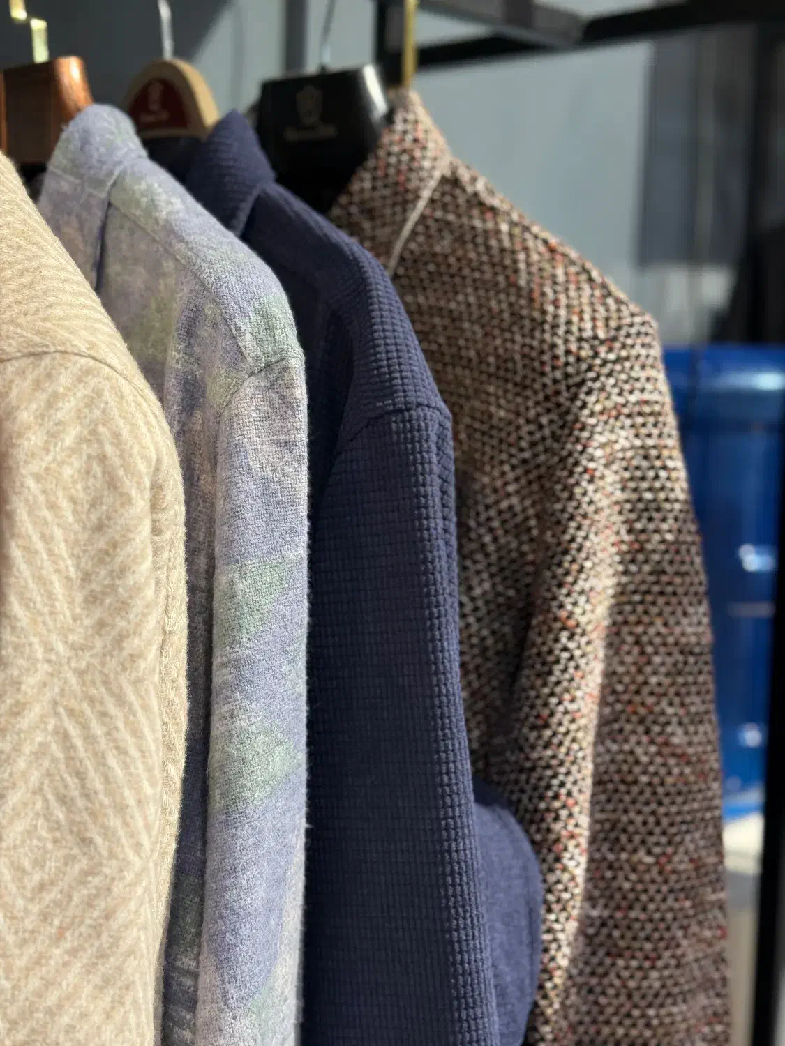 استخدام فروشنده در فروشگاه پوشاک|استخدام بازاریابی و فروش|جیرفت, |دیوار