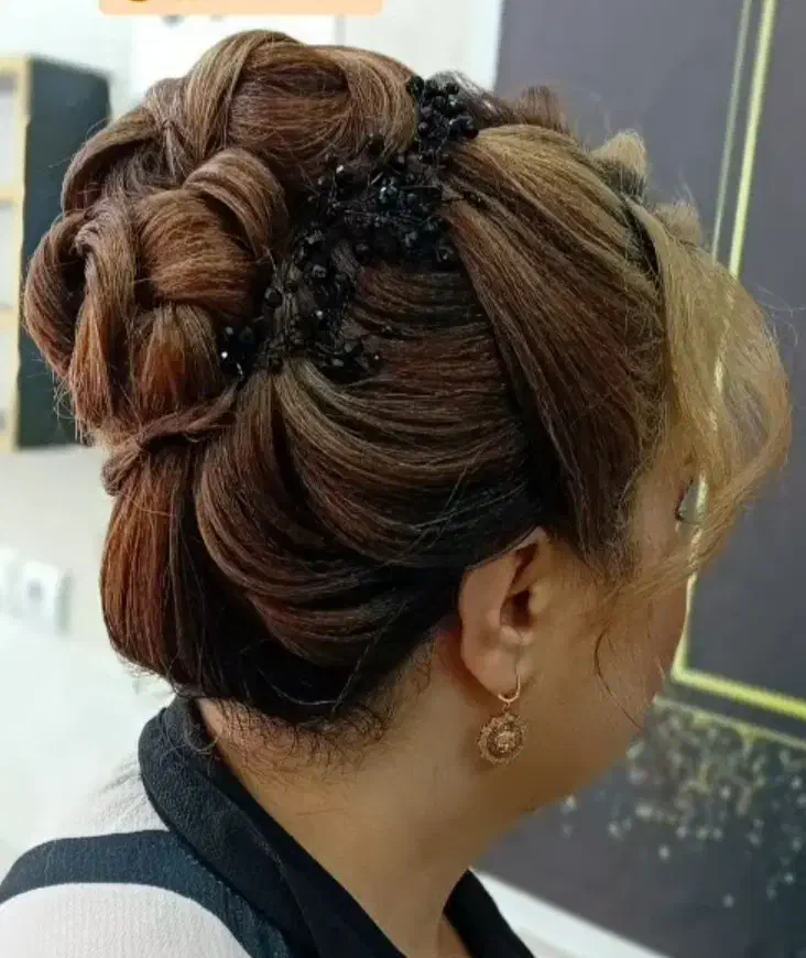 سالن زیبایی مهدیه زاهی|خدمات آرایشگری و زیبایی|تبریز, |دیوار