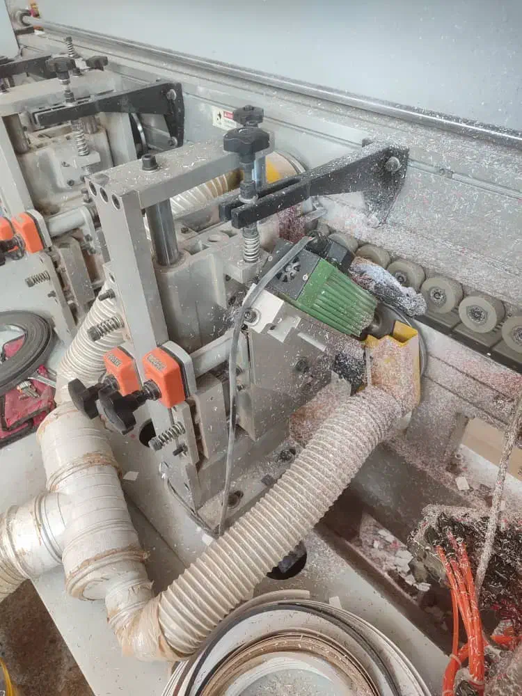 تعمیرات دستگاه لبه چسبان و دروکن Mdf|خدمات پیشه و مهارت|بندرعباس, |دیوار