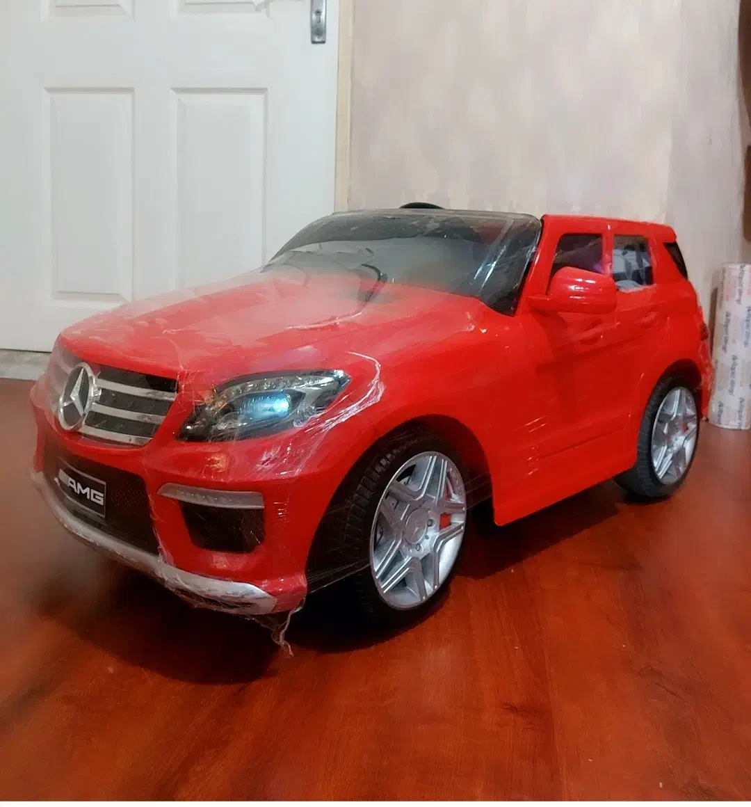 ماشین شارژی بنز شاسی بلند مشابه نوهست|اسباببازی بچه|تبریز, |دیوار