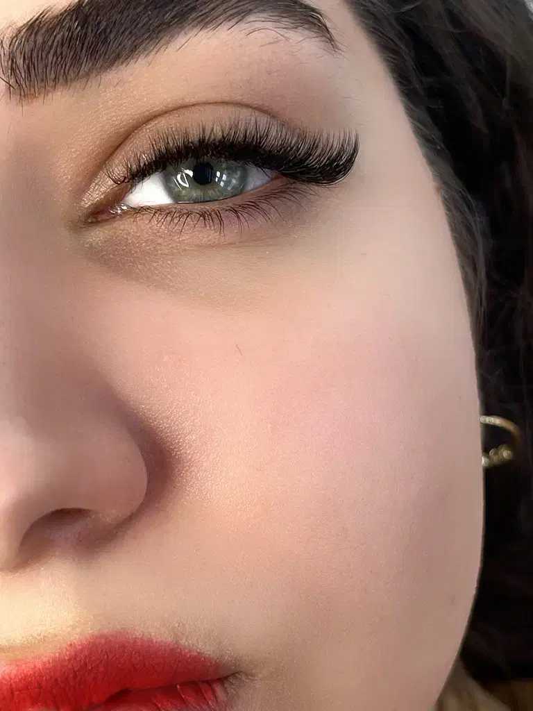 آموزش صفر تا صد اکستنشن مژه به صورت حرفه ای|خدمات آموزشی|یزد, |دیوار