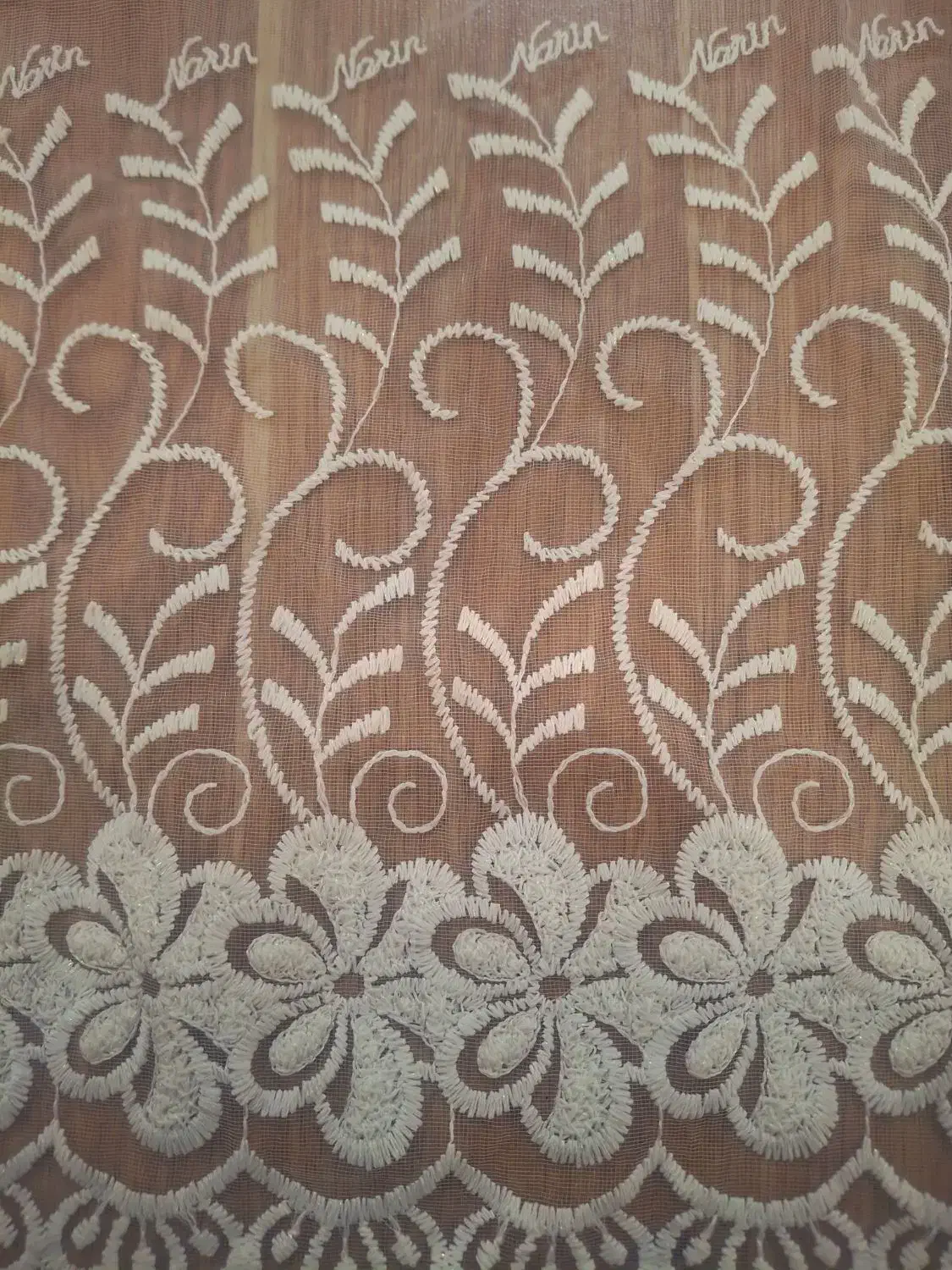 پرده حریر وگلدوزی|پرده، رانر، رومیزی|ارومیه, |دیوار