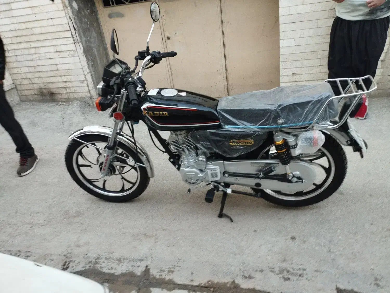 موتور 200 کبیر مدل404 خشک|موتورسیکلت|قروه, |دیوار