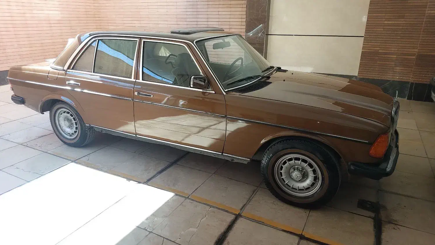 بنز دانشجویی ۱۹۸۰|خودرو کلاسیک|اصفهان, جلفا|دیوار