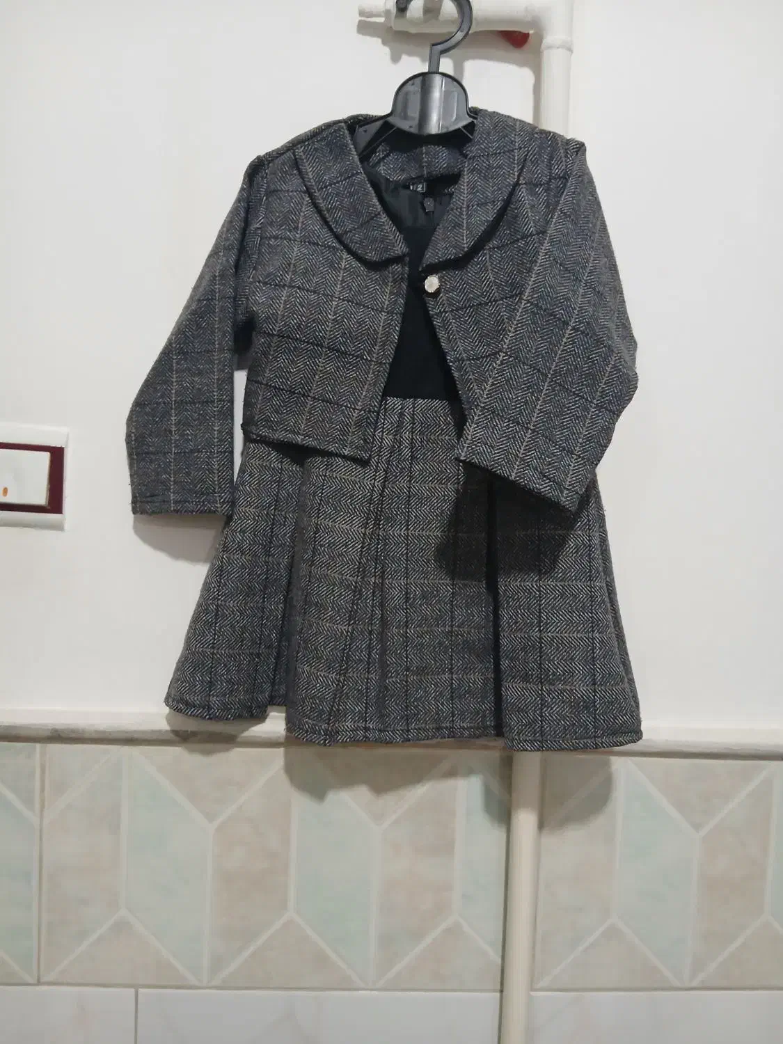 پاچین نو با تن خورشیک ویلدایی|کفش و لباس بچه|قم, قلعه کامکار|دیوار