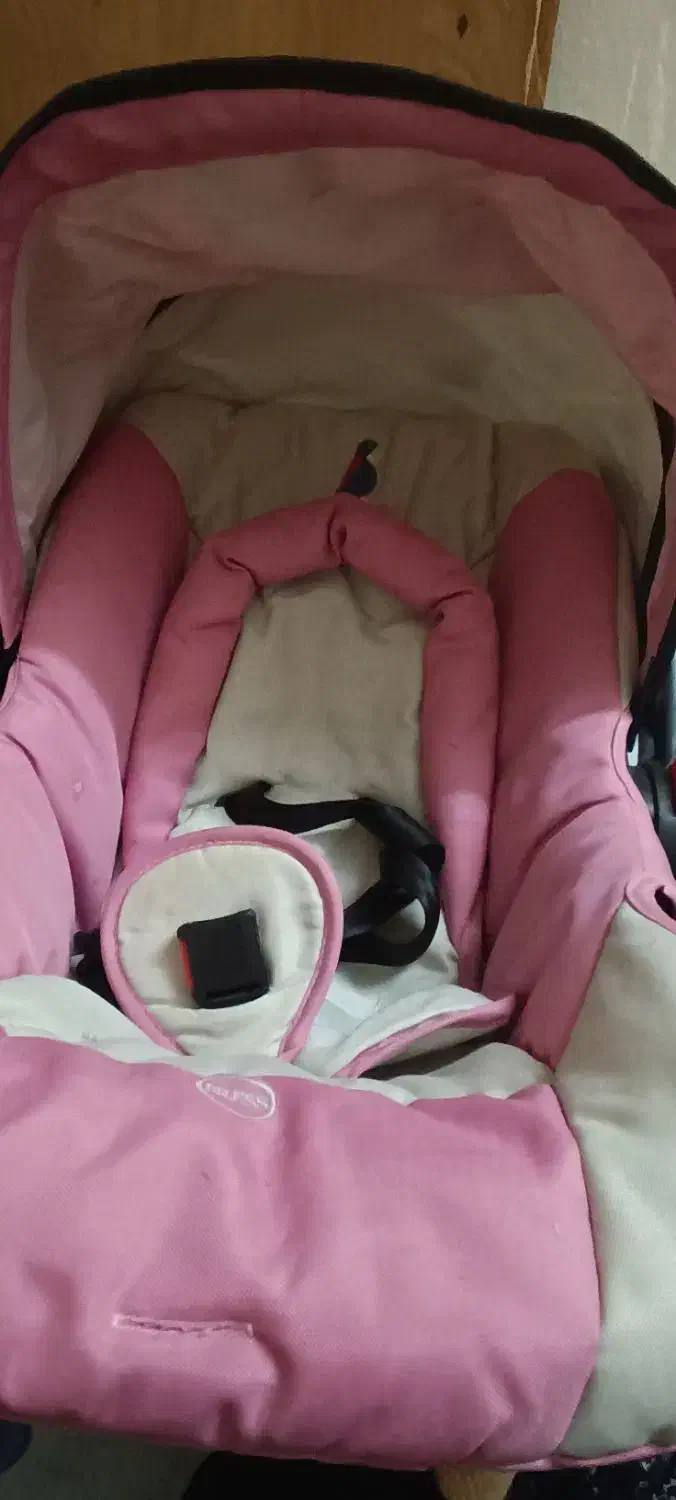 کریر|کالسکه و لوازم جانبی|اهواز, گلستان|دیوار