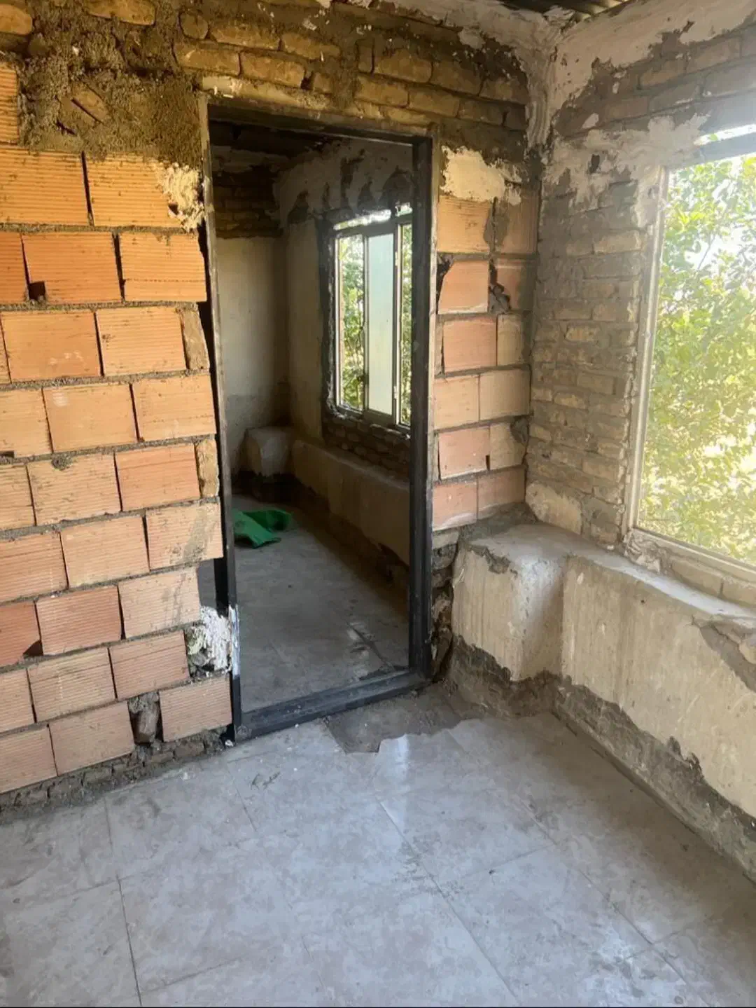 خدمات بنایی گچ سرامیک کاشی خورده کاری باز سازی|خدمات پیشه و مهارت|پرند, فاز ۶|دیوار