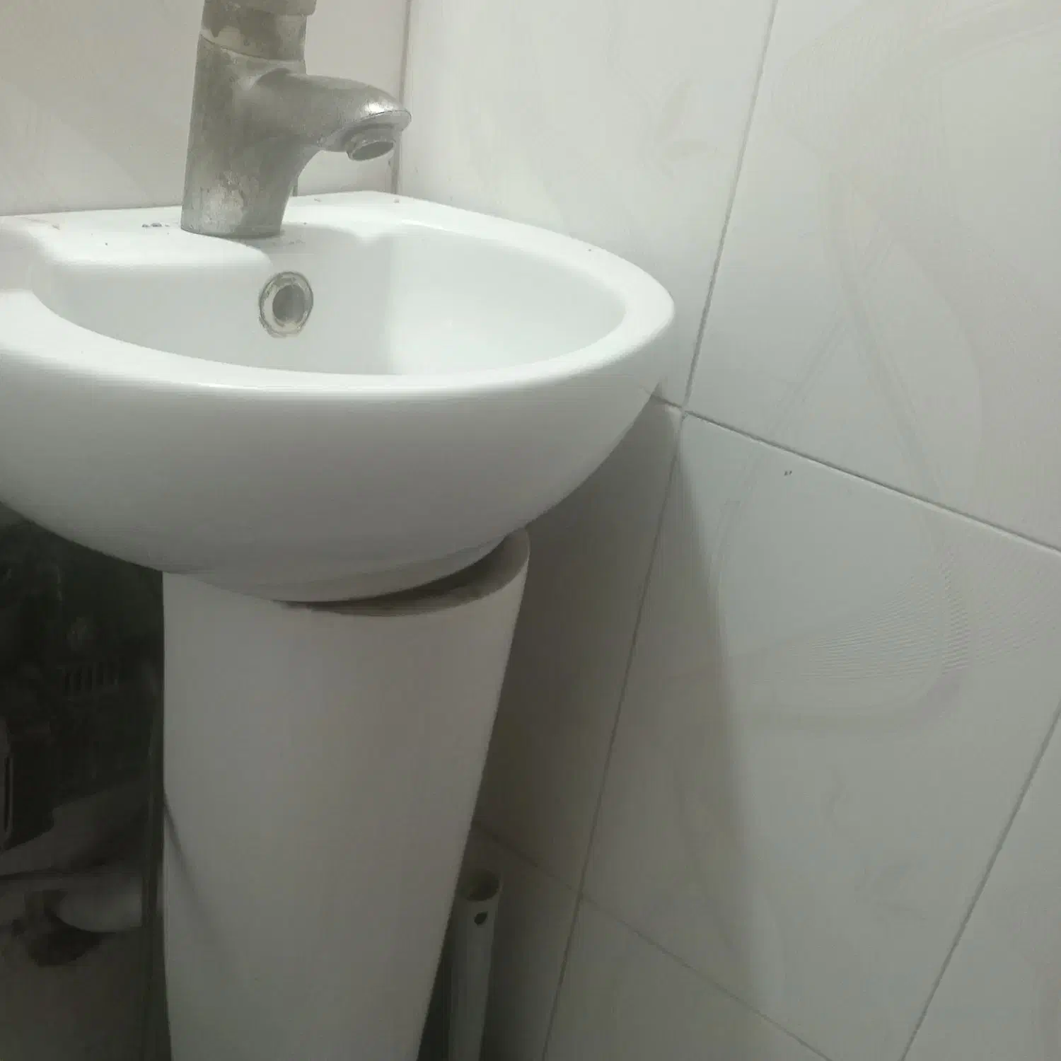 وشویی همراه شیر|لوازم سرویس بهداشتی|رودسر, |دیوار