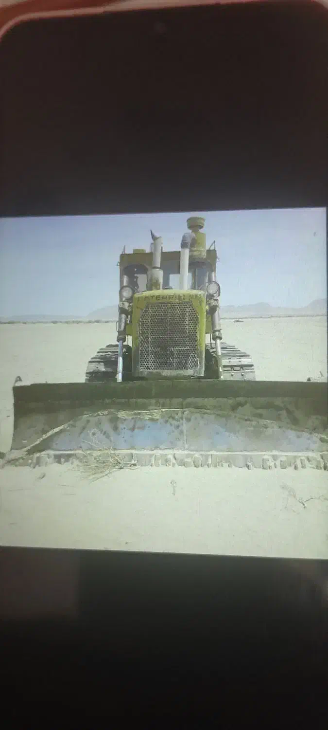 دستگاه سنگین بلدوزر دی ۶|خودرو سنگین|اصفهان, شهرک صنعتی امیرکبیر (شاپور جدید)|دیوار