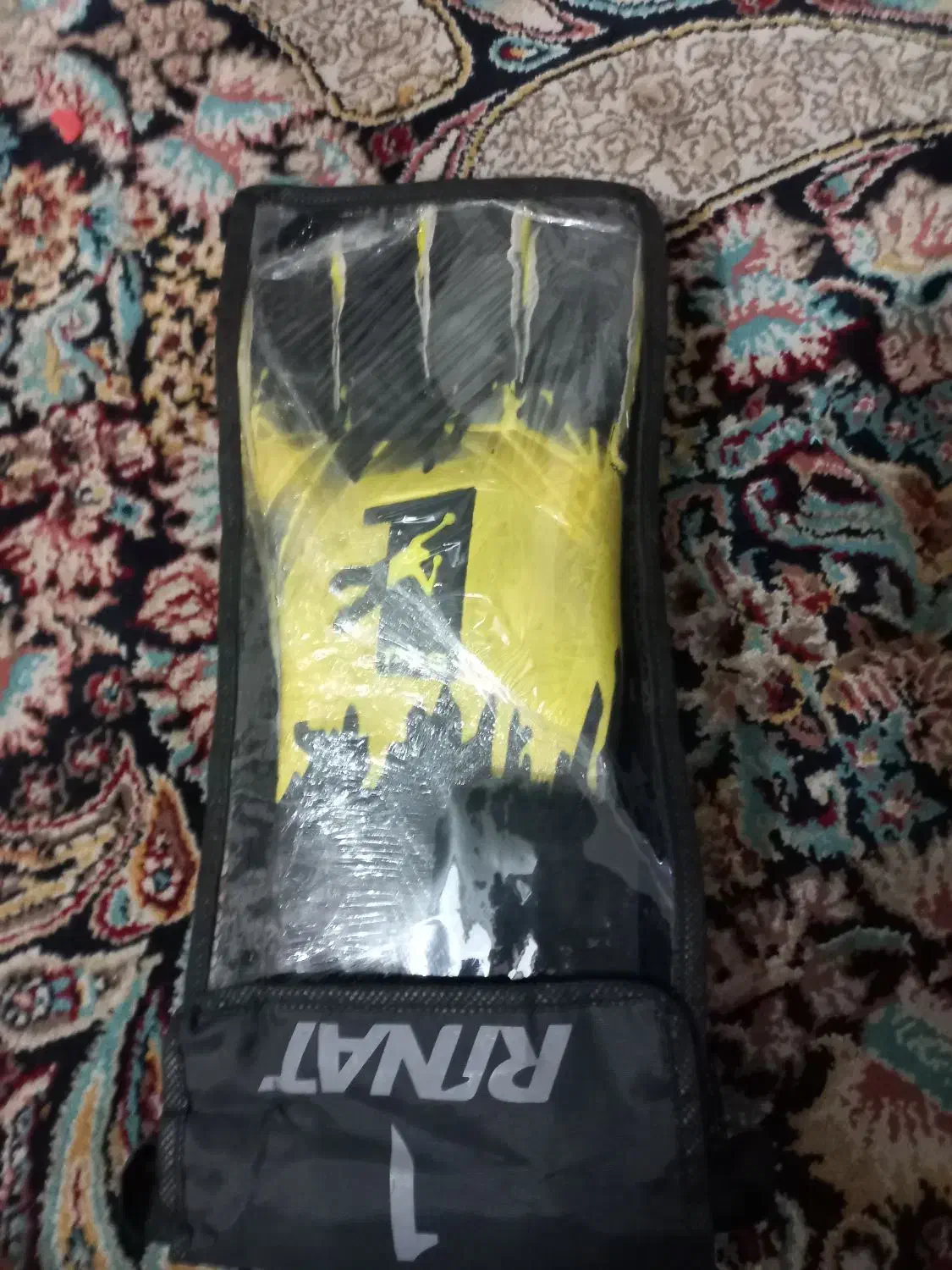 دستکش دروازهبانی اورجینال|لباس|قوچان, |دیوار