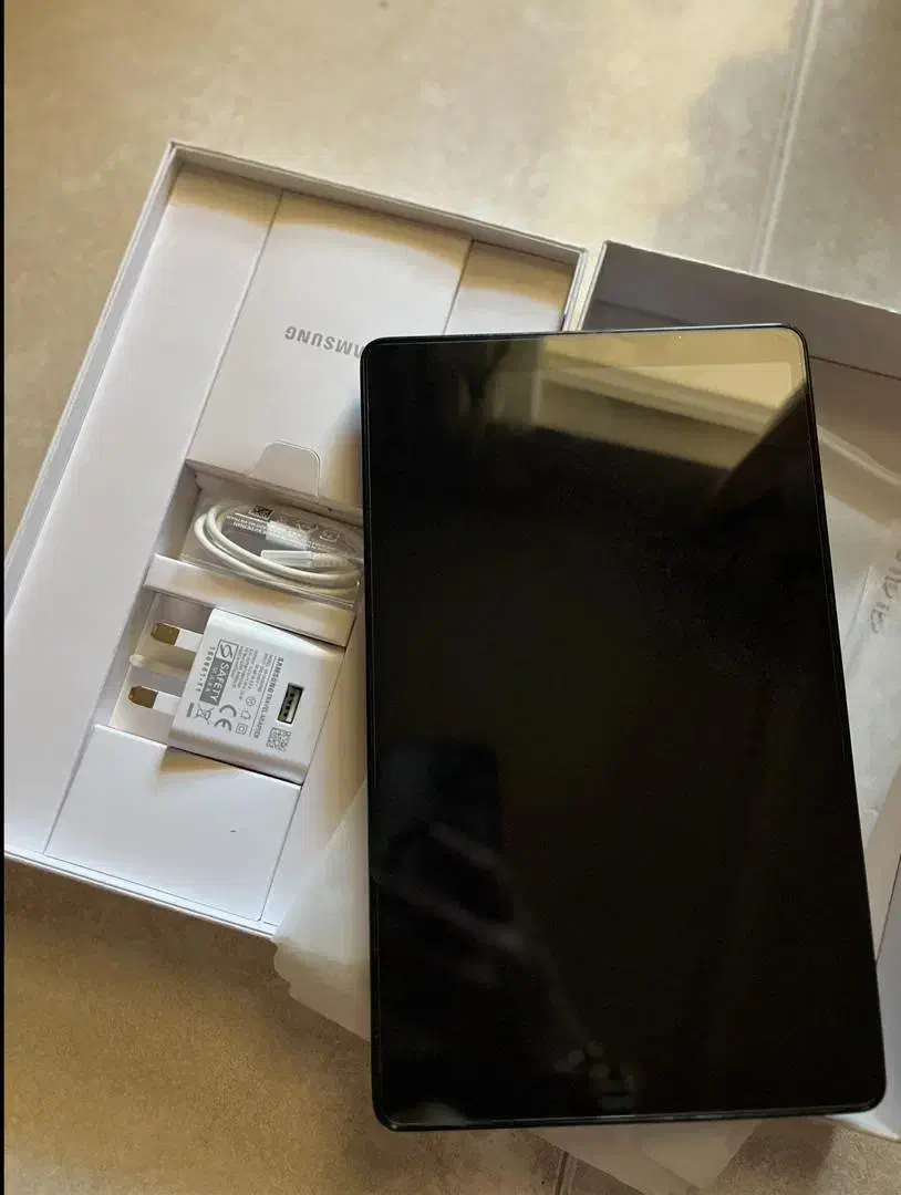 تبلت گلکسی sm-T515|تبلت|تهران, دولتخواه جنوبی|دیوار