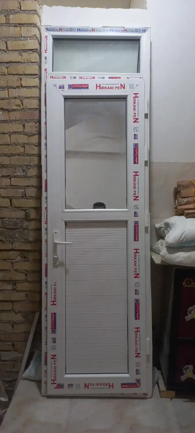 درب سرویس بهداشتی|مصالح و تجهیزات ساختمان|بوکان, |دیوار