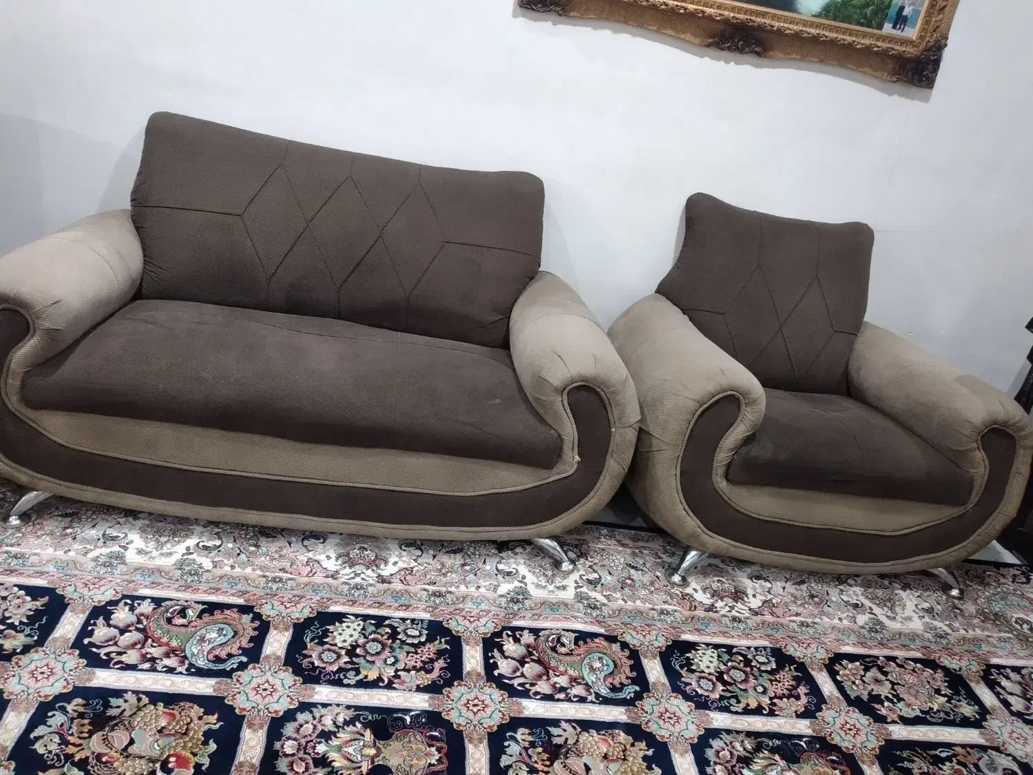 یه دست مبل   یه ۲نفره ویه ۳نفره و۲تا تک نفره|مبلمان خانگی و میز عسلی|اهواز, کوی باهنر|دیوار