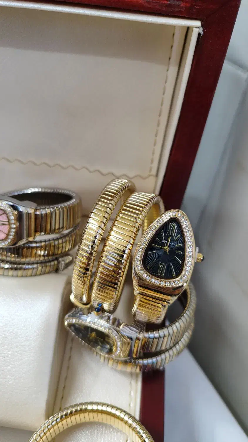 ساعت بولگاری ماری|ساعت|رشت, حمیدیان|دیوار