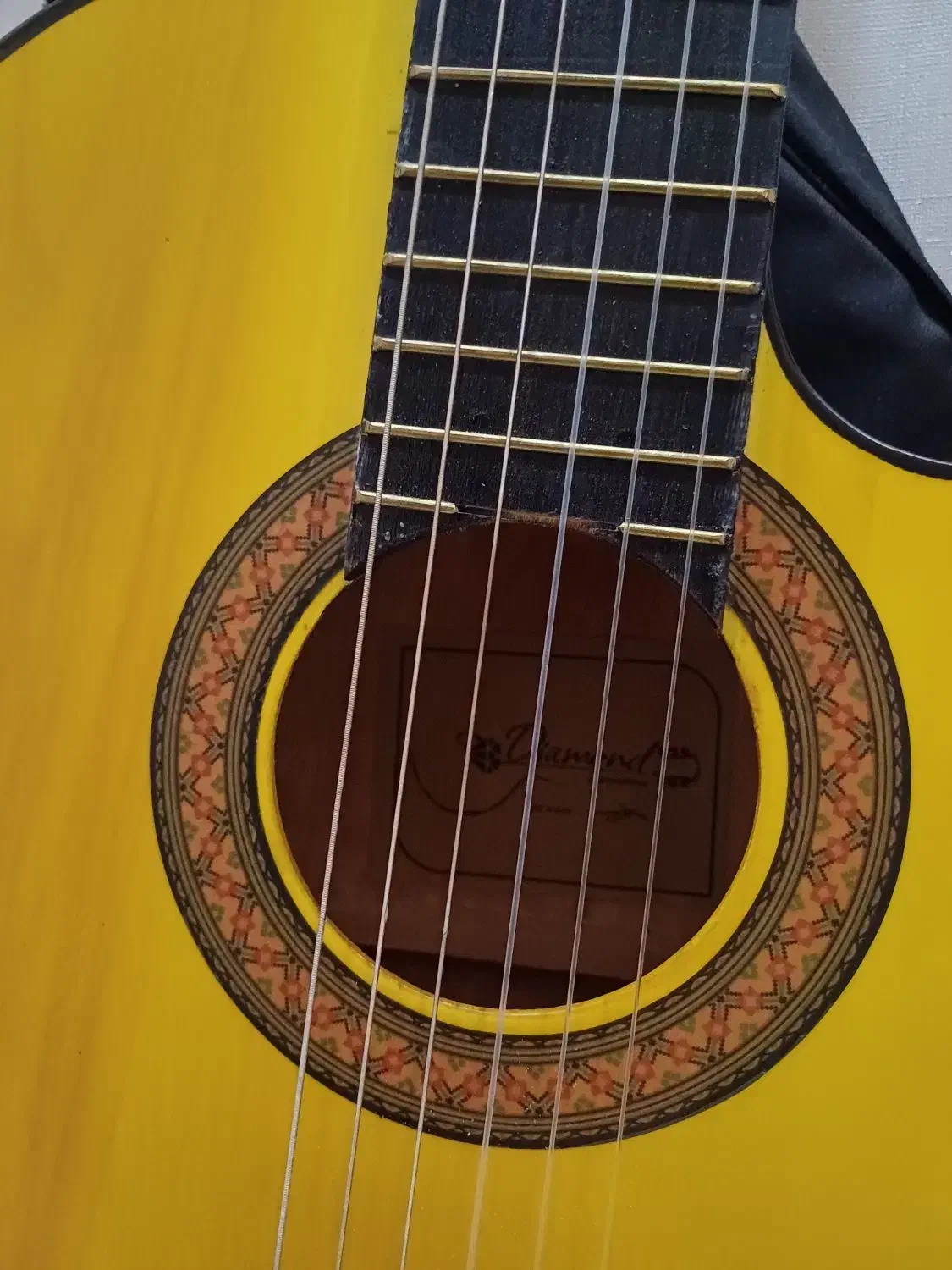 گیتار کلاسیک دیاموند|گیتار، بیس، امپلیفایر|کرج, شهرک احمدیه|دیوار