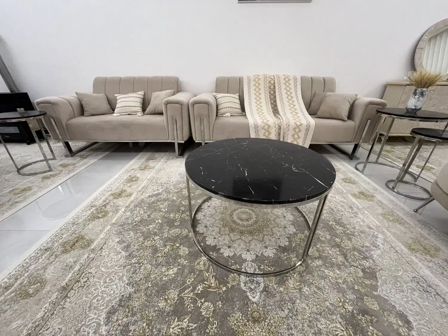 مبل صدفی ۷ نفره|مبلمان خانگی و میز عسلی|زنجان, |دیوار