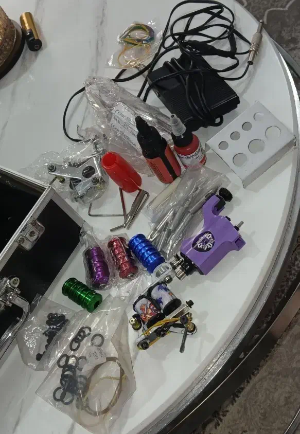 دستگاه تتو حرفه ای گان در حد نو کاملا سالم|آرایشی، بهداشتی، درمانی|ورامین, ورامین|دیوار