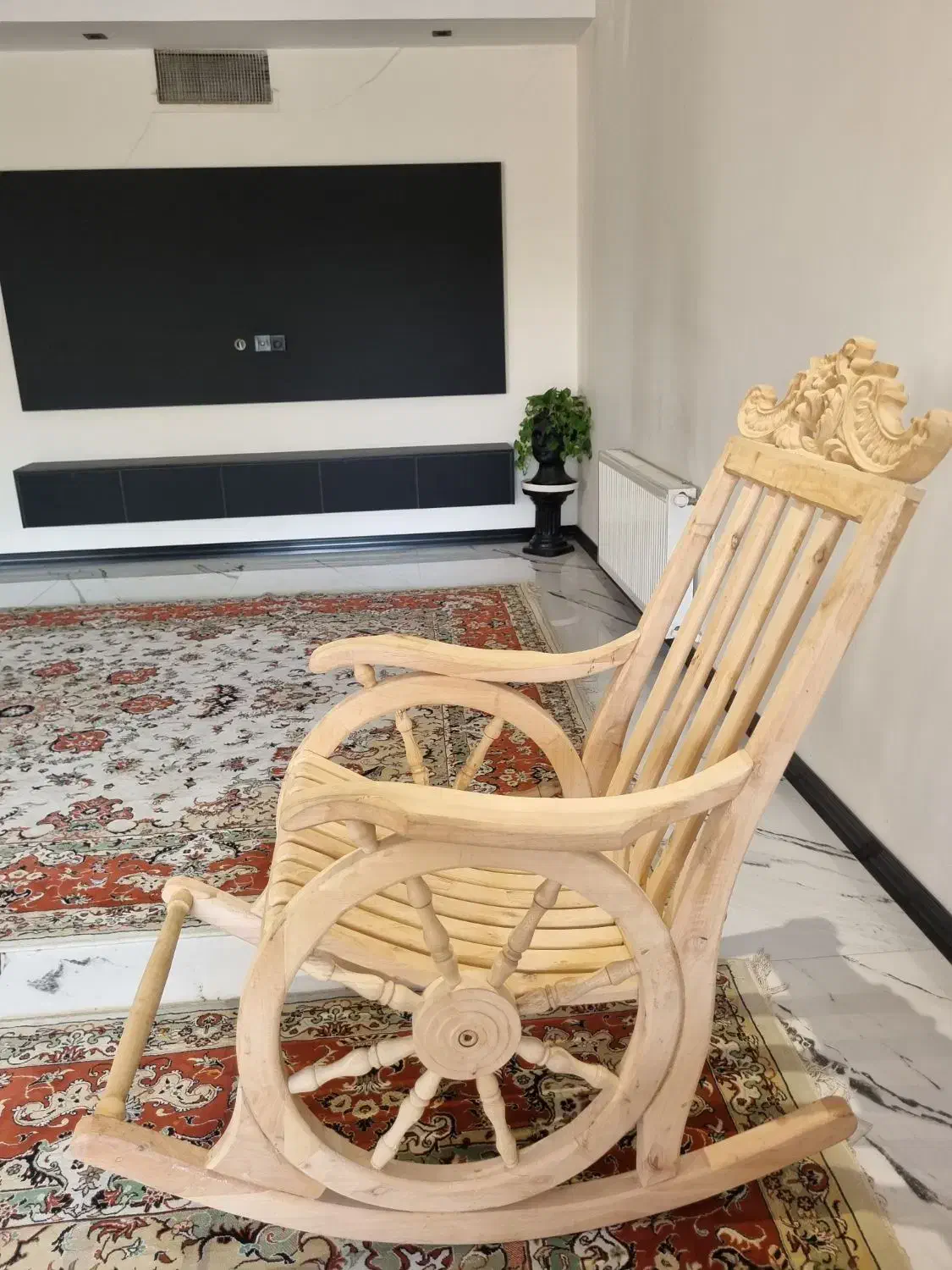 صندلی راک|صندلی و نیمکت|چهارباغ, |دیوار