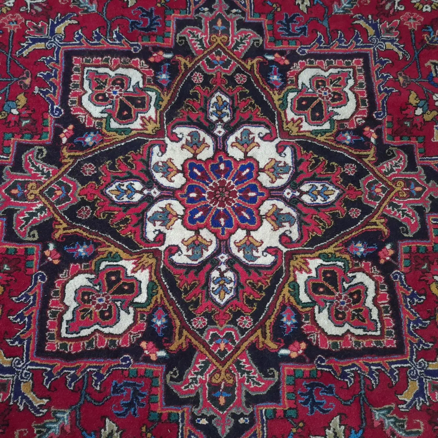 فرش دستباف تاجری|فرش|هریس, |دیوار