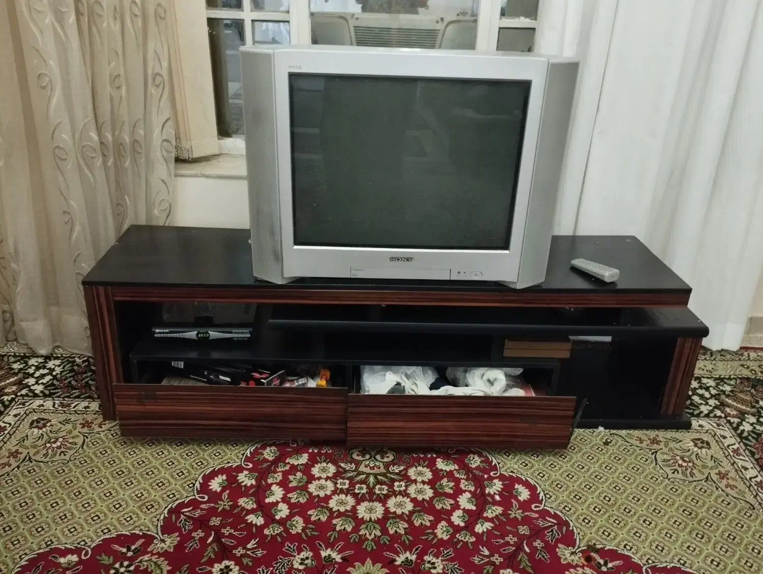 تلویزیون سونی|تلویزیون و پروژکتور|شیراز, شهرک گلستان|دیوار