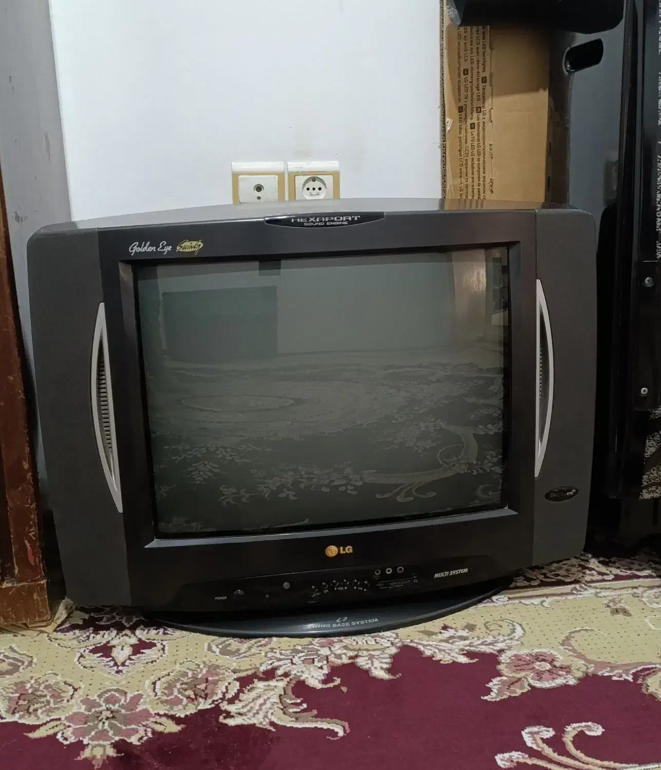 تلویزیون  LG|تلویزیون و پروژکتور|نیشابور, شهرک اندیشه|دیوار