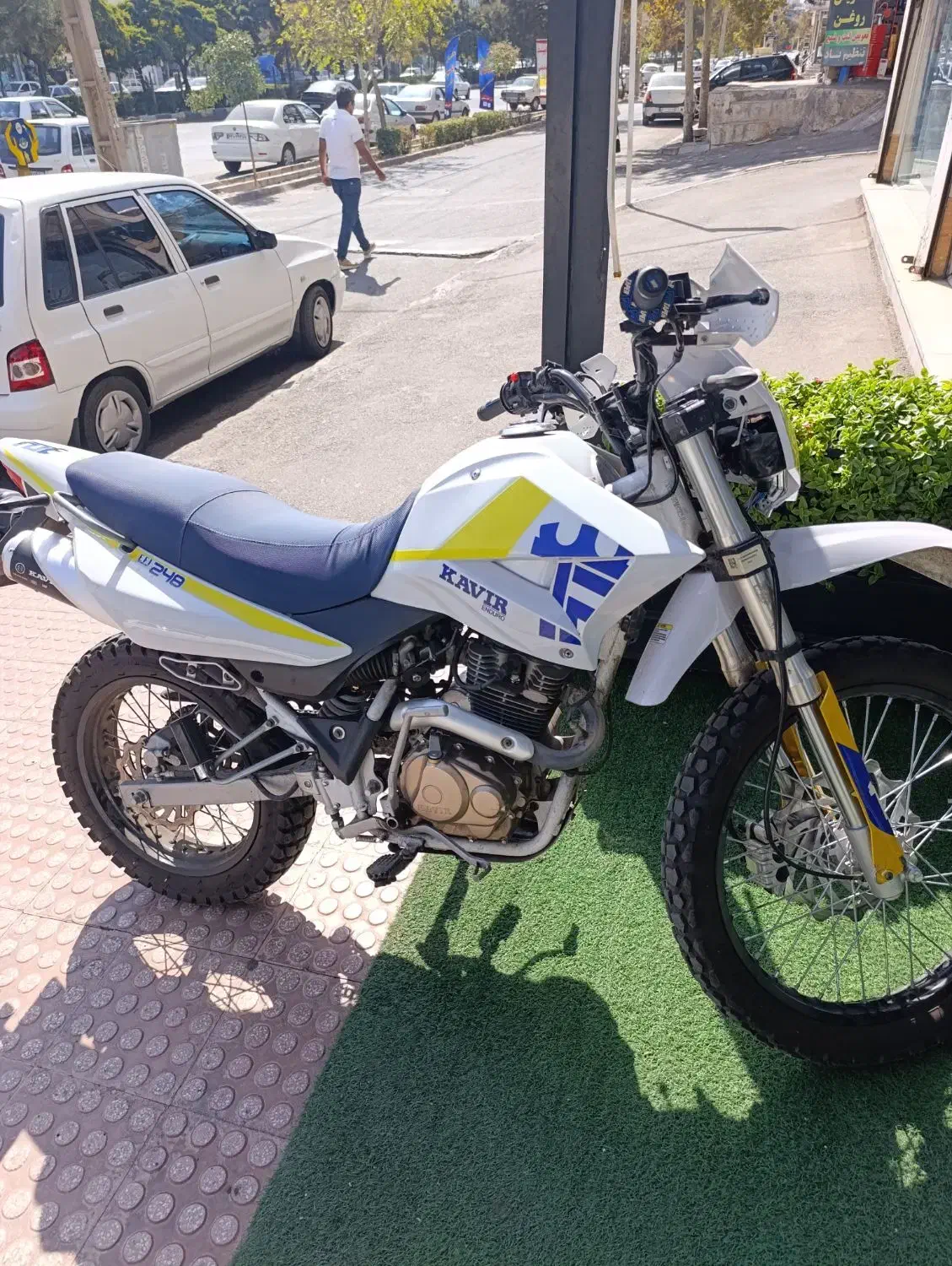 تریل کویر مدل تی 2 250 سی سی سفید|موتورسیکلت|قزوین, |دیوار