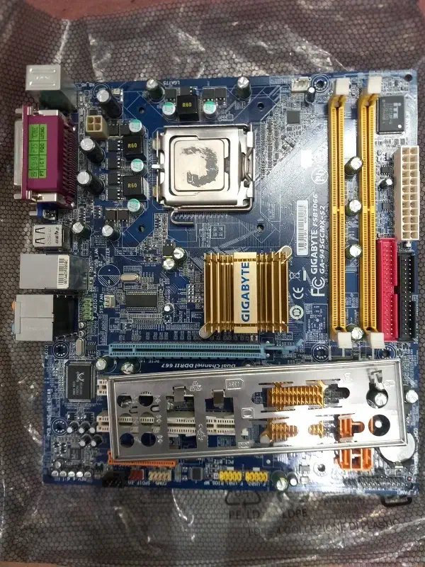 تعداد مادربرد گرافیک ورم و|قطعات و لوازم جانبی رایانه|مشهد, شهید معقول|دیوار