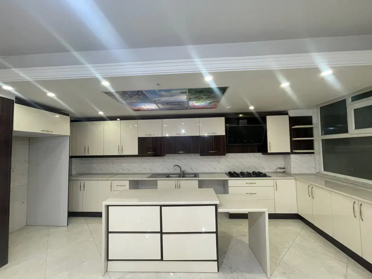 رهن ۹۰ متر/فول امکانات/دامپزشکی/نوساز/فرصت محدود