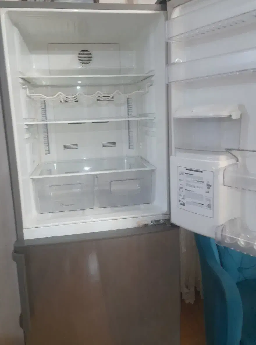 یخچال اسنوا سالم وتمیز|یخچال و فریزر|صومعهسرا, |دیوار