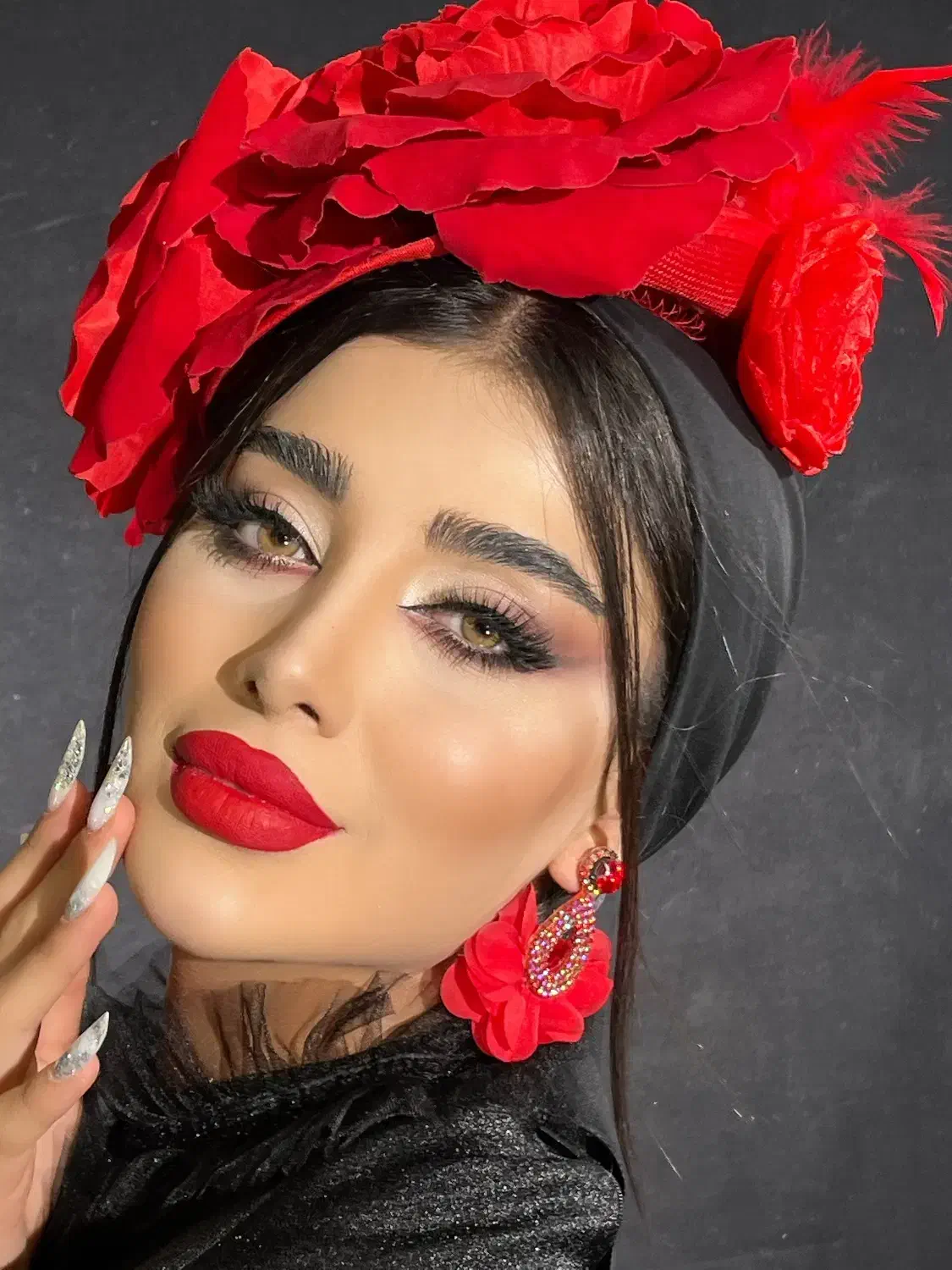 میکاپ و شنیون با قیمت های باورنکردنی|خدمات آرایشگری و زیبایی|تبریز, |دیوار